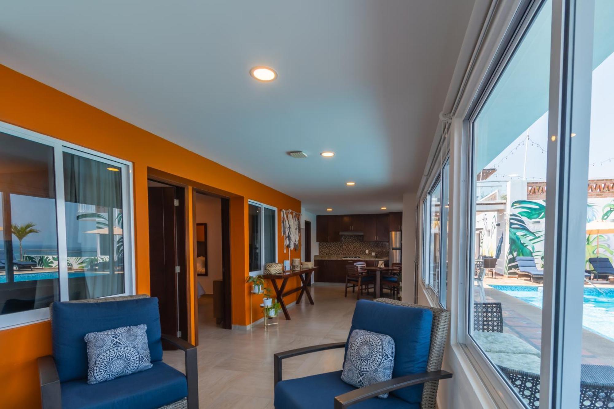 The Paramar Beachfront Boutique Hotel With Breakfast Included - Downtown Malecon Пуэрто-Вальярта Экстерьер фото