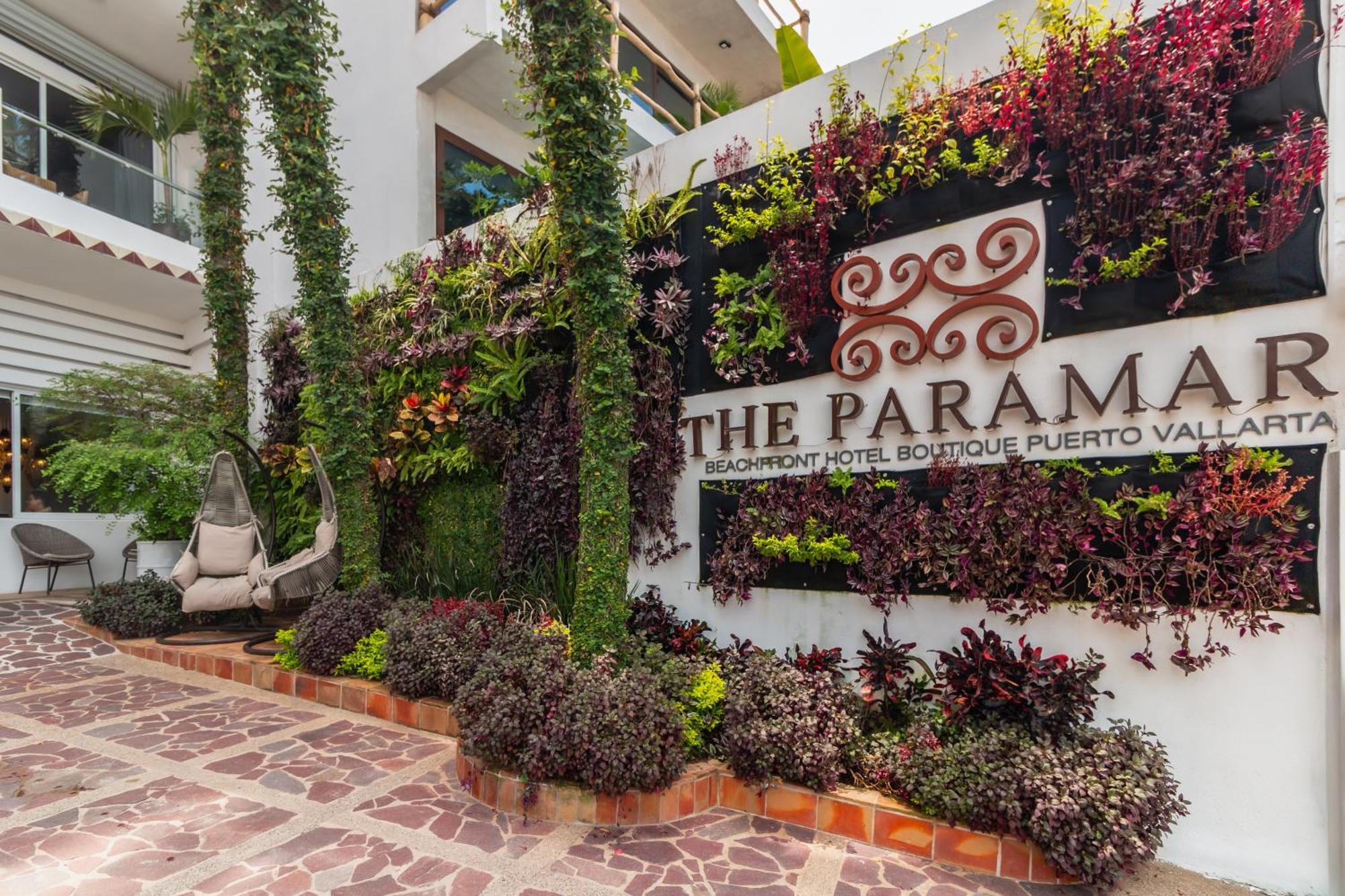 The Paramar Beachfront Boutique Hotel With Breakfast Included - Downtown Malecon Пуэрто-Вальярта Экстерьер фото