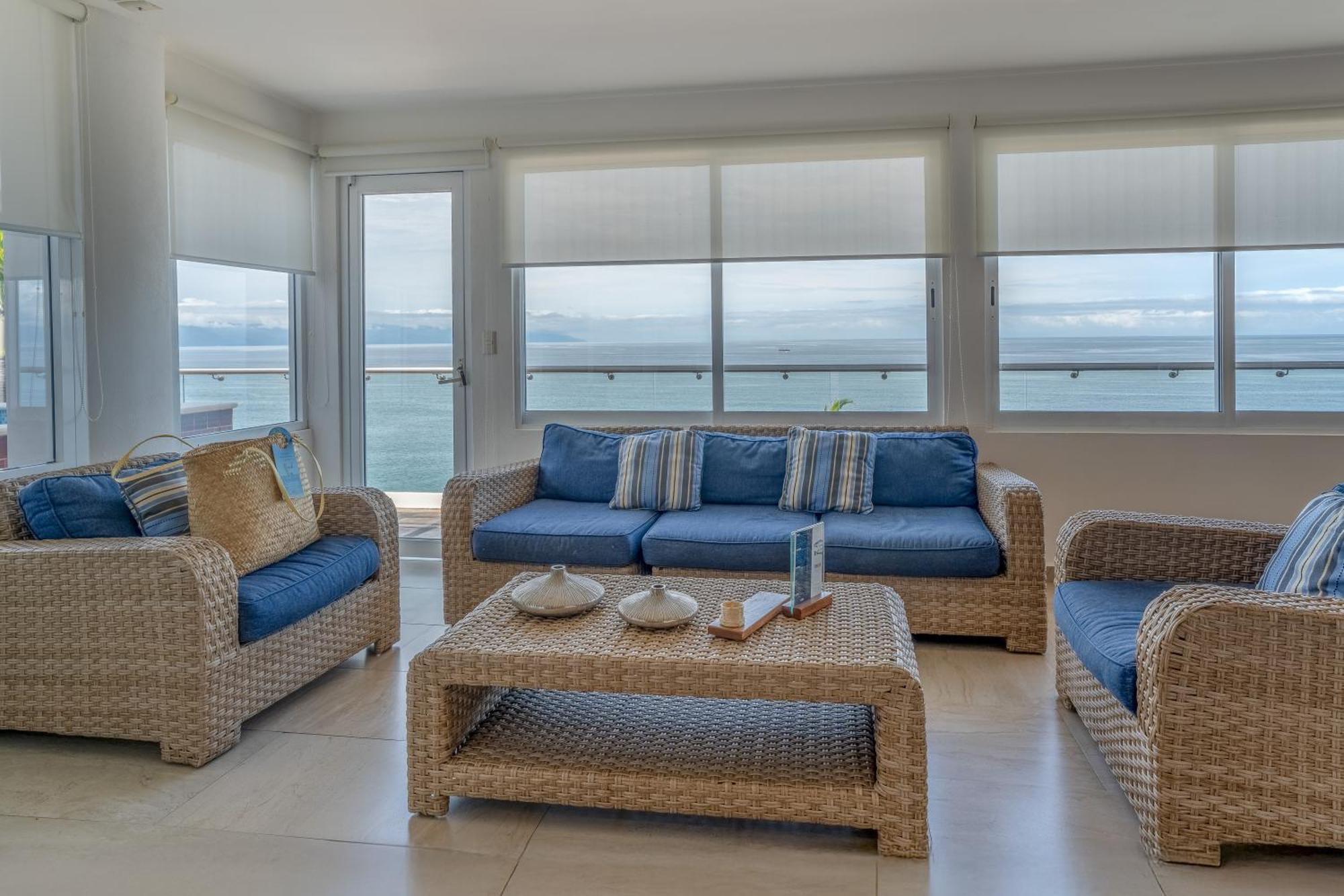 The Paramar Beachfront Boutique Hotel With Breakfast Included - Downtown Malecon Пуэрто-Вальярта Номер фото